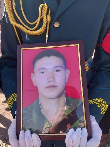 Военнослужащий Данияр Казакбаев