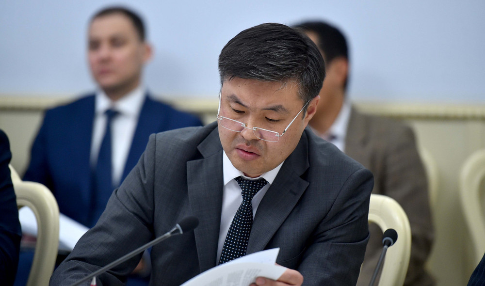 Начальник управления контроля исполнения решений президента и Кабмина Нурлан Сулайманкулов