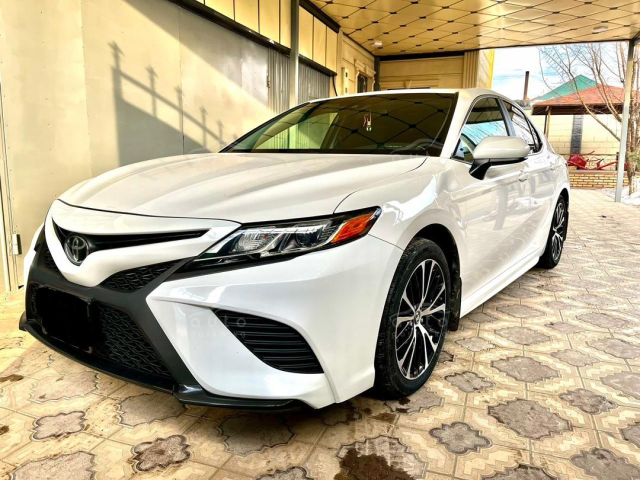 Тойота камри 70 белый. Toyota Camry 2017. Тойота Камри 2017. Тойота Камри 2017 белая. Camry 2017.