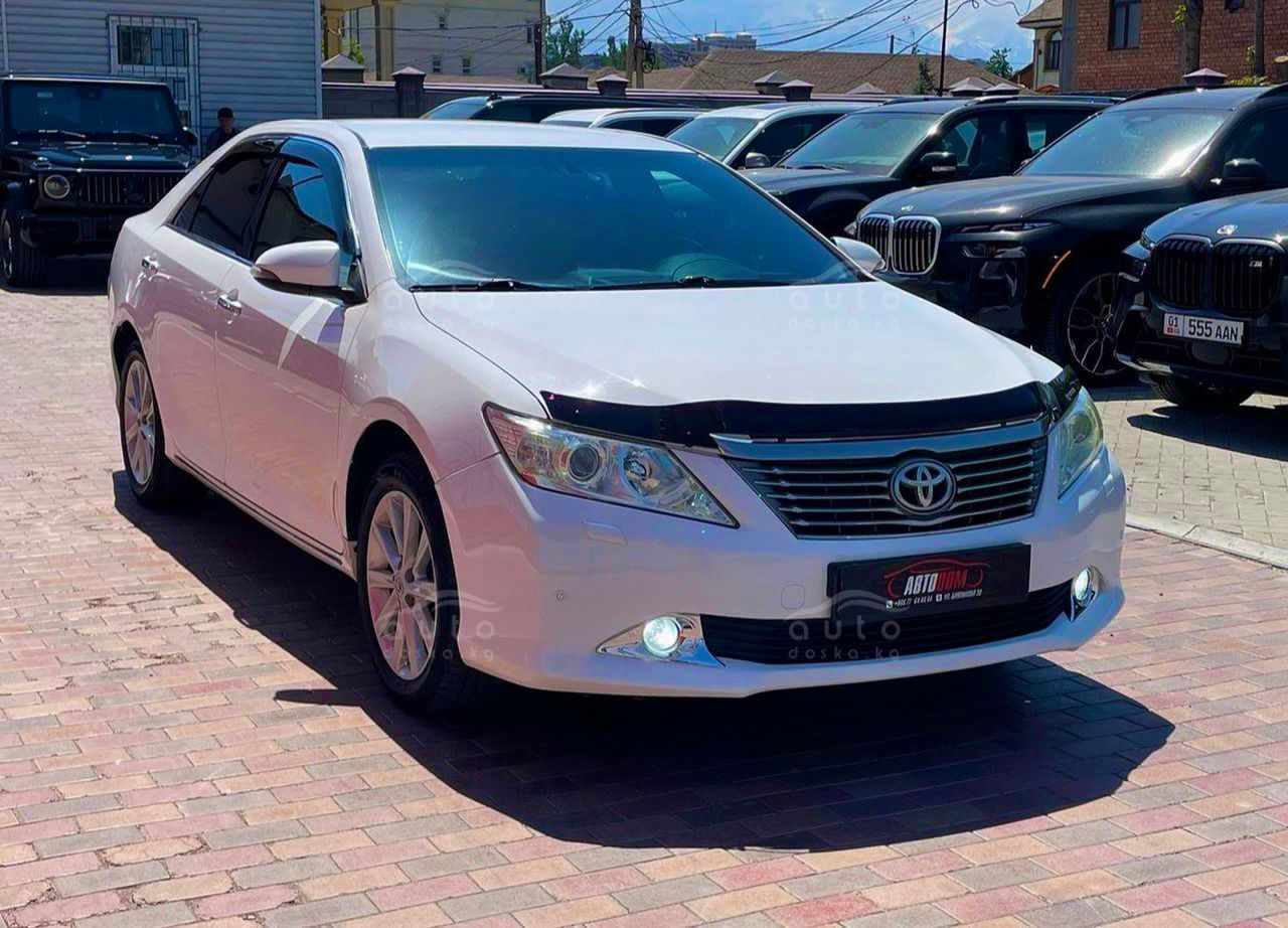 Тойота кыргызстан. Camry 50 европеец. Тойота Бишкек. Харриер Тойота Бишкеке 2010.