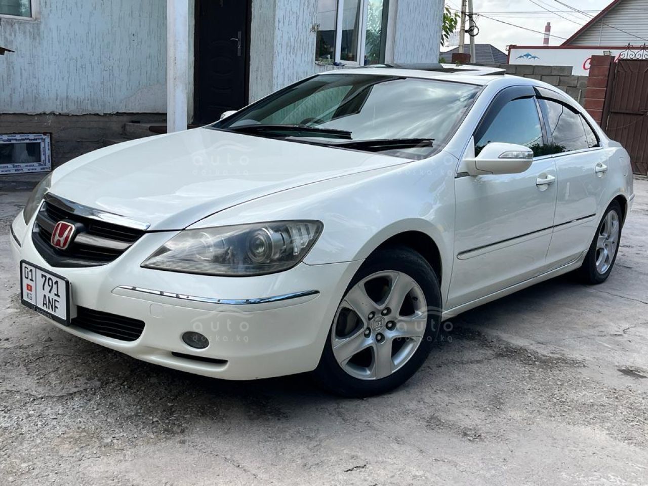 Хонда кыргызстан. Honda Legend 2004. Хонда легенд 2004. Хонда легенд 3.5. Хонда легенд 2004 рест.