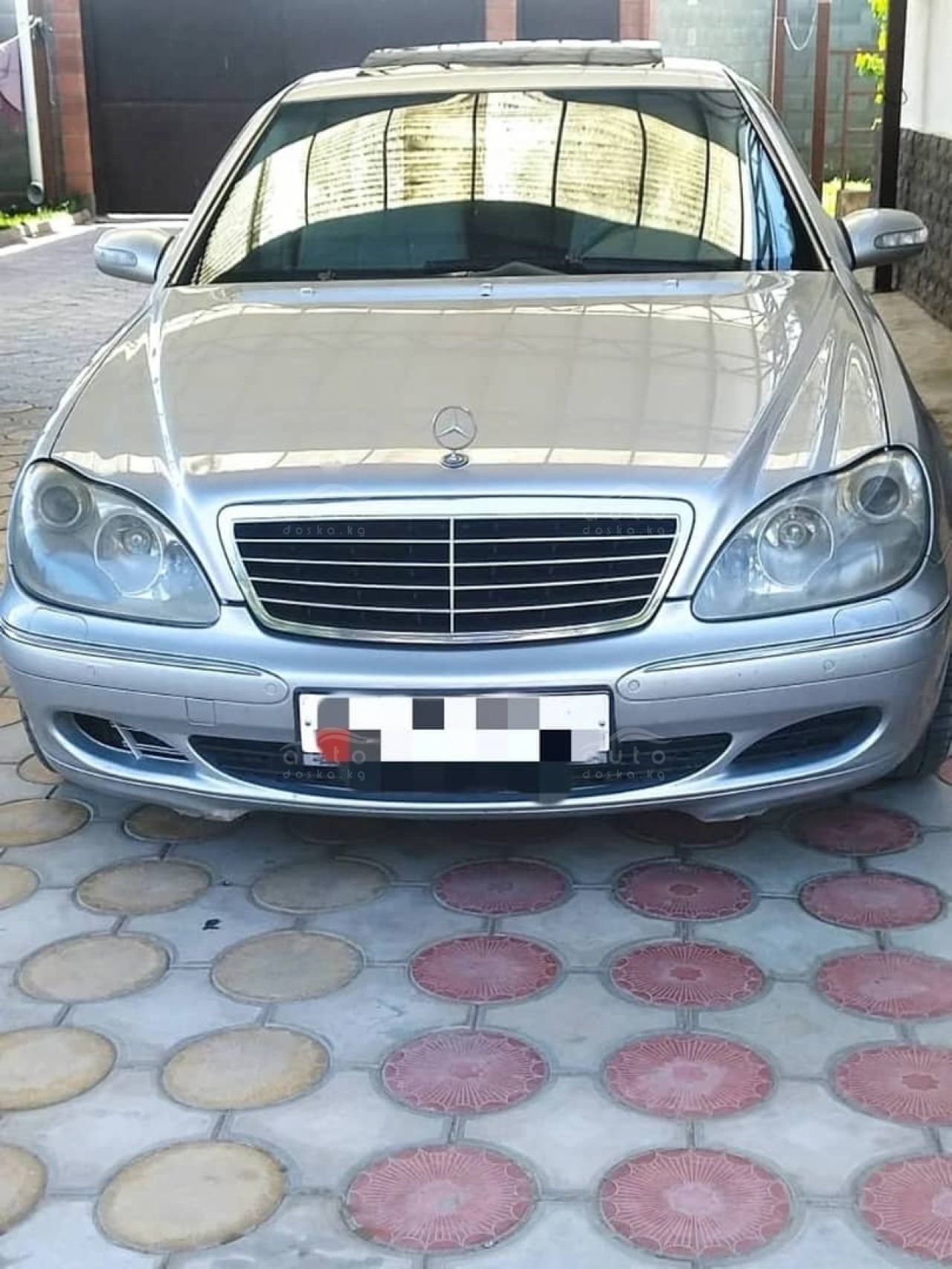 Мерседес кыргызстан. Mercedes Bishkek. Мерседес.сом.