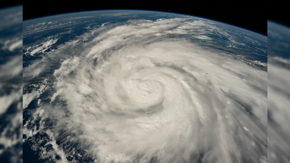 Ураган «Иэн», снятый с МКС, когда он находился на орбите в 258 милях над Карибским морем к востоку от Белиза