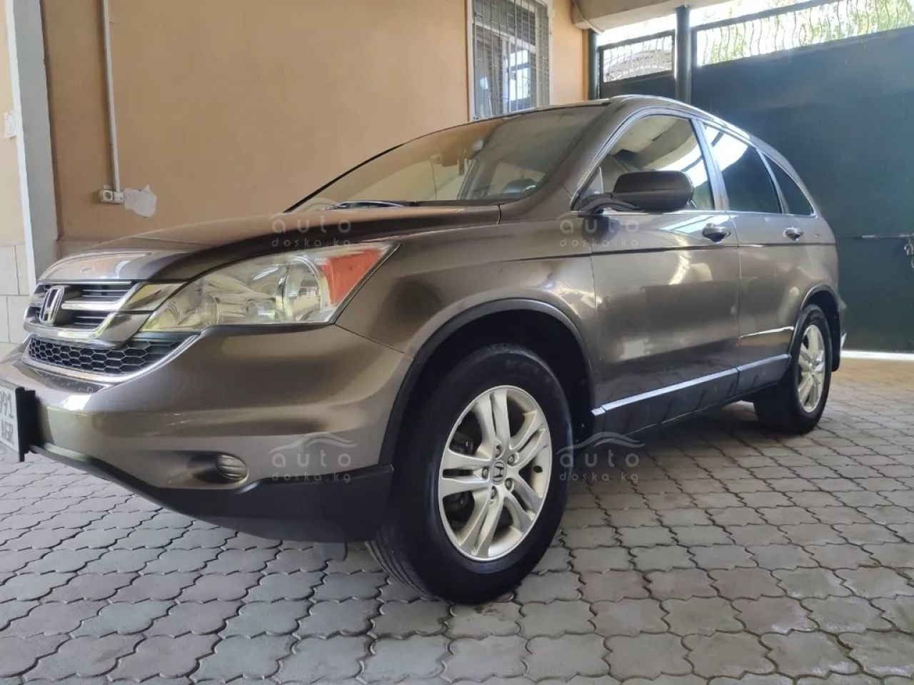 Honda CR-V 2010г. за 1 400 000 сом - auto.doska.kg - интернет авторынок  Кыргызстана.