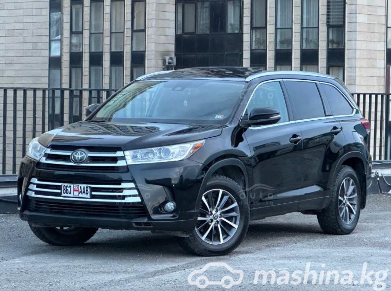 Toyota Highlander 2017г. за 2 608 000 сом - auto.doska.kg - интернет  авторынок Кыргызстана.