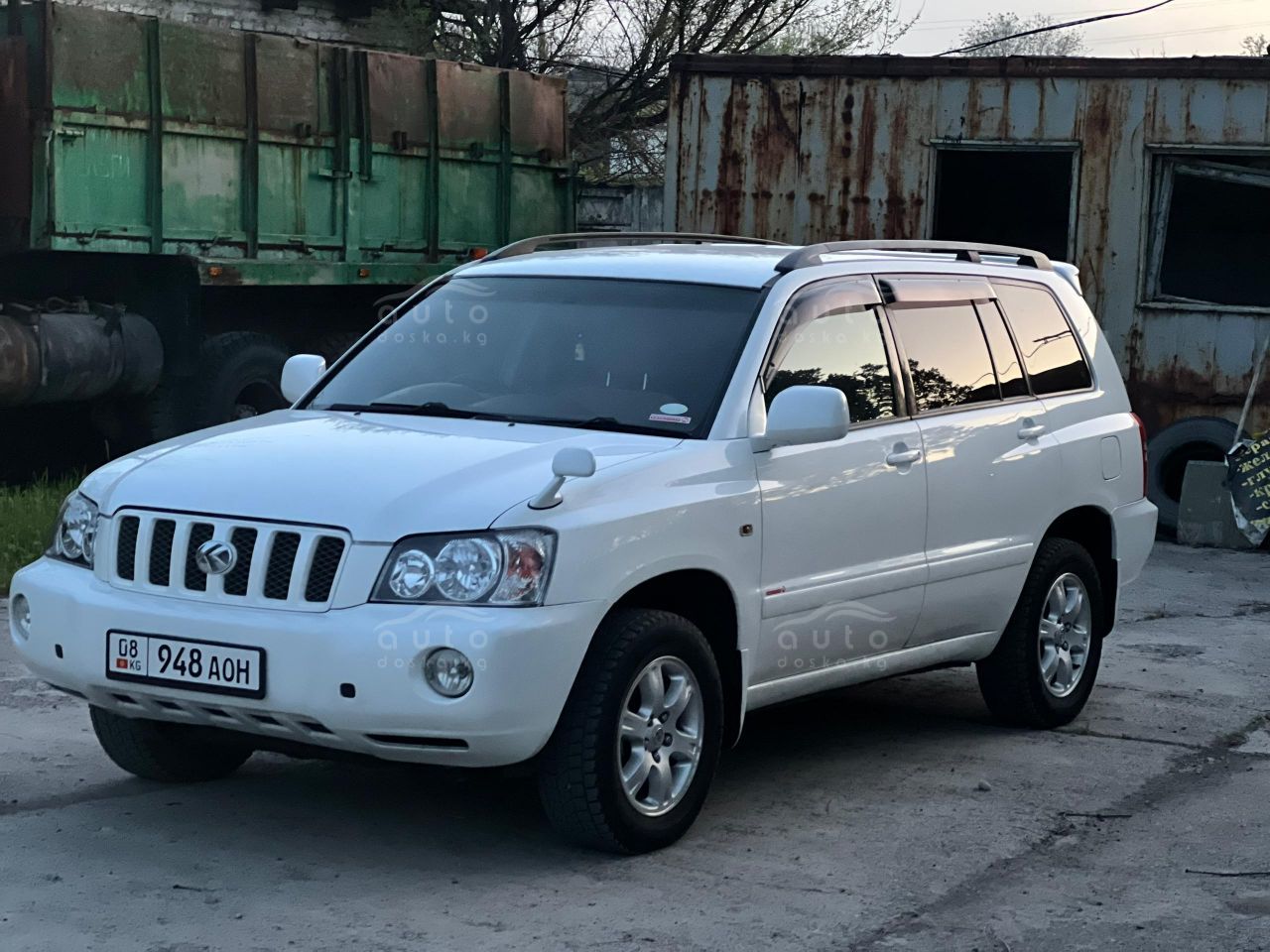 Toyota Kluger V 2000г. за 996 000 сом - auto.doska.kg - интернет авторынок  Кыргызстана.